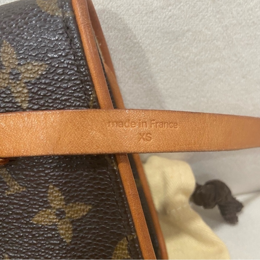 LOUIS VUITTON Brown Monogram Belt Bag & Dust Bag, EUC - Picture 14 of 14